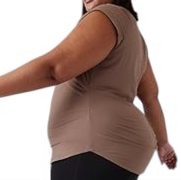 Athleta Outbound V Neck Tee Shirt Rustic Beige Supima Cotton Women's Plus 2X - Picture 13 of 13